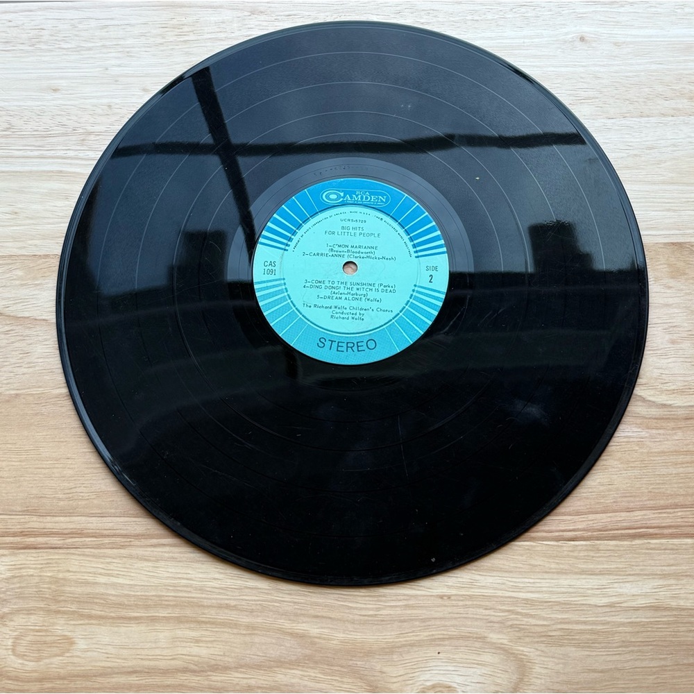 Camden Vinyl Record with Blue Label “Big Hits For Little People” - Picture 2 of 4